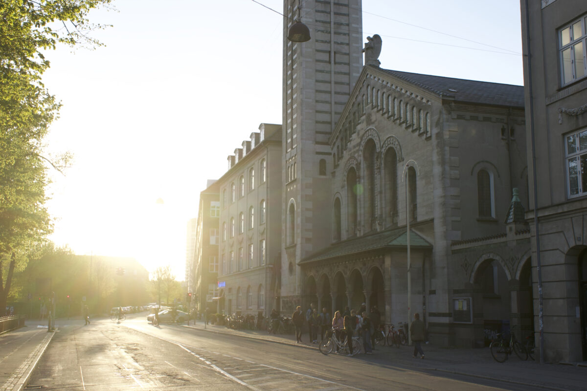 Solnedgang over Istedgade og Kristkirken